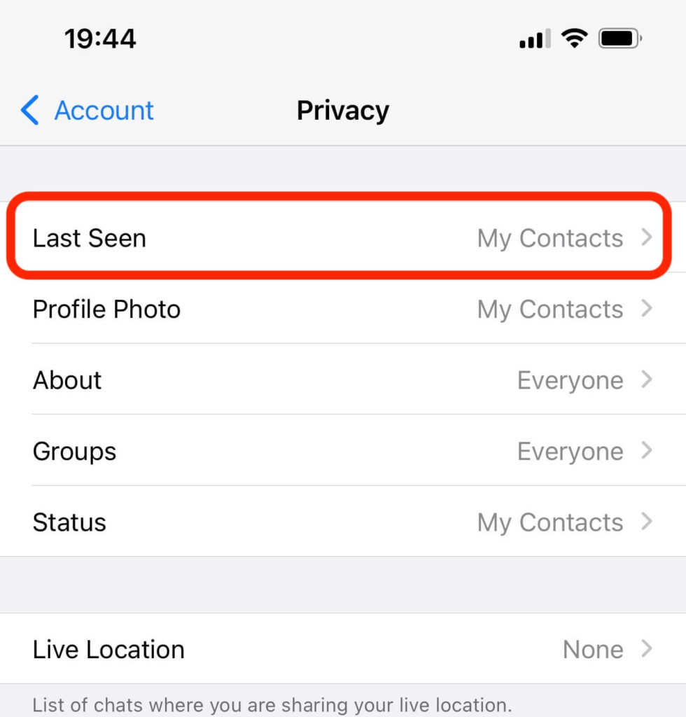 appear offline whatsapp ios